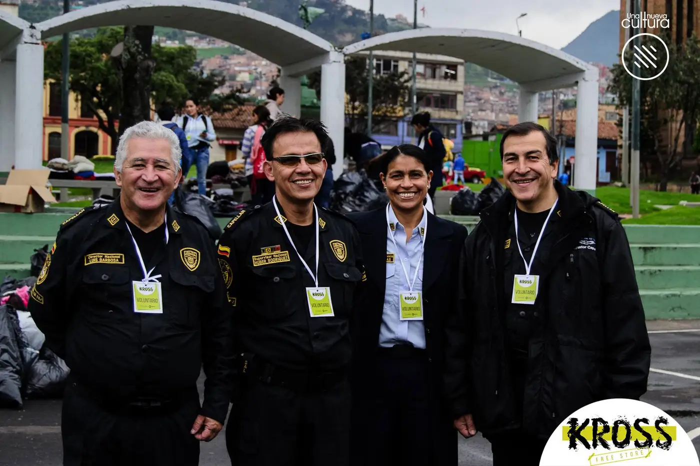 Equipo preparando y acompañando una jornada de Una Nueva Cultura